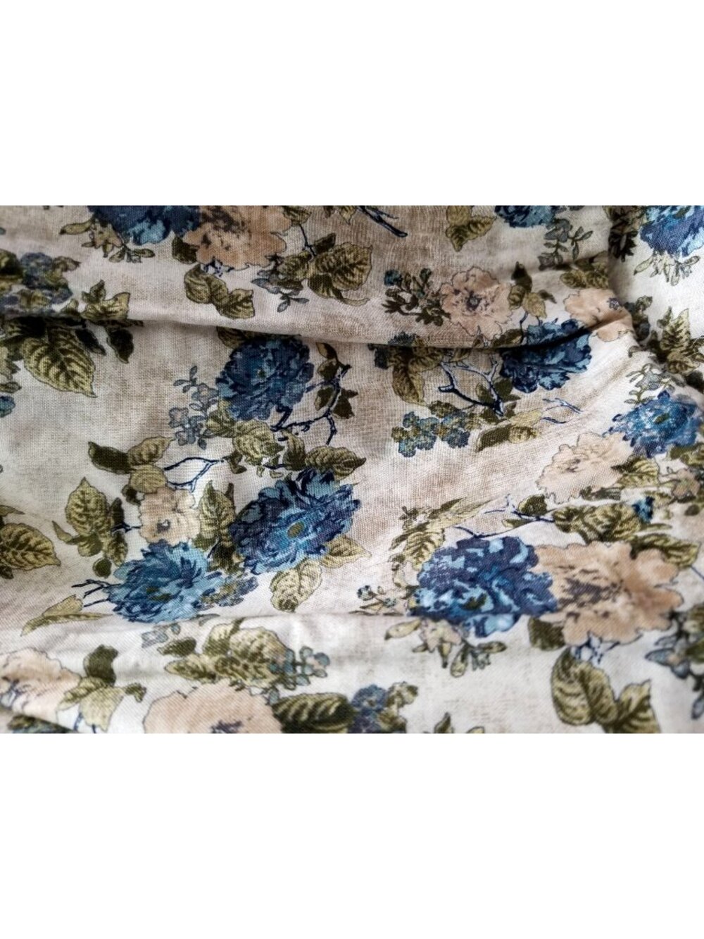 Material  Cream Cotton Fabric Big Blue White Flowers JoAnn Fabric Green  42" x